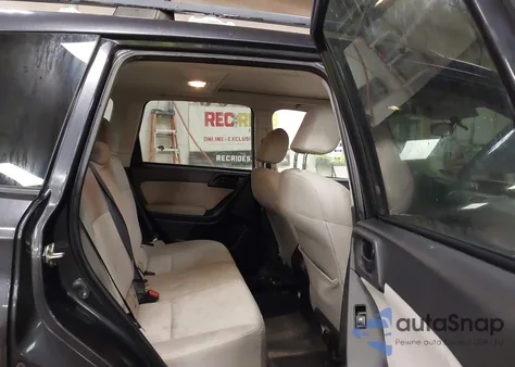 2016 Subaru Forester 2.5I Premium z USA, uszkodzony, nr VIN JF2SJADC1GH467019